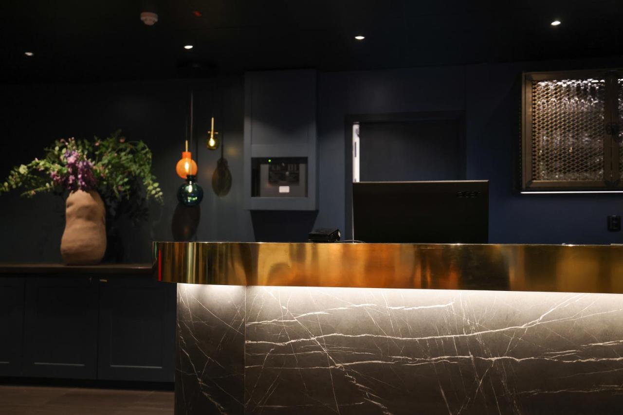 Quality Hotel Флоро Экстерьер фото