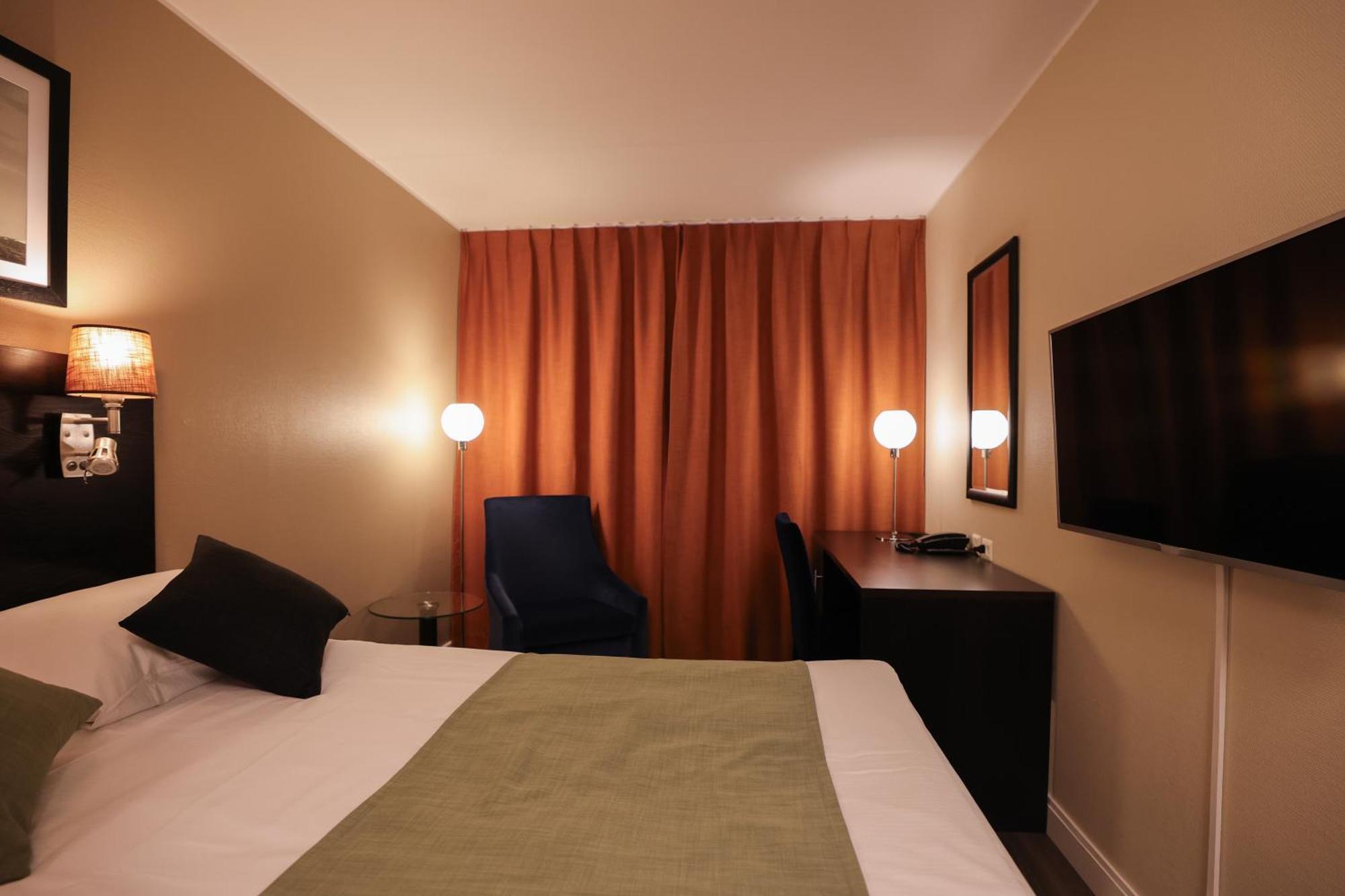 Quality Hotel Флоро Экстерьер фото
